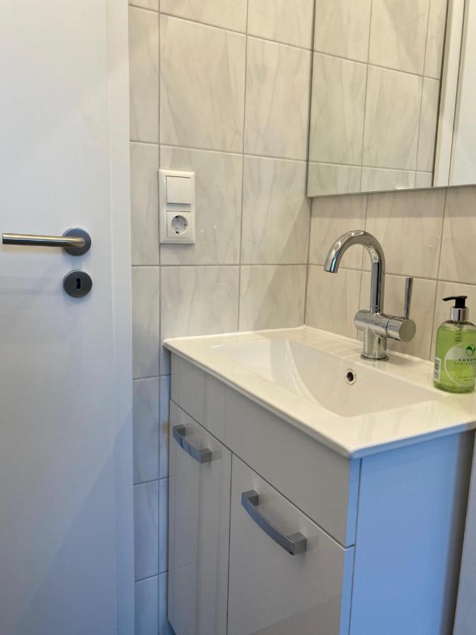 Moi Apartments Зарщед Екстериор снимка